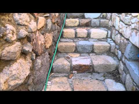 Βίντεο: Πώς να φτιάξετε μια σκάλα σε ένα εξοχικό σπίτι