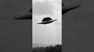 Unexplained UFO Sighting: Real Declassified Footage Captured ⁠#UFO #UAP #Alien #Mystery