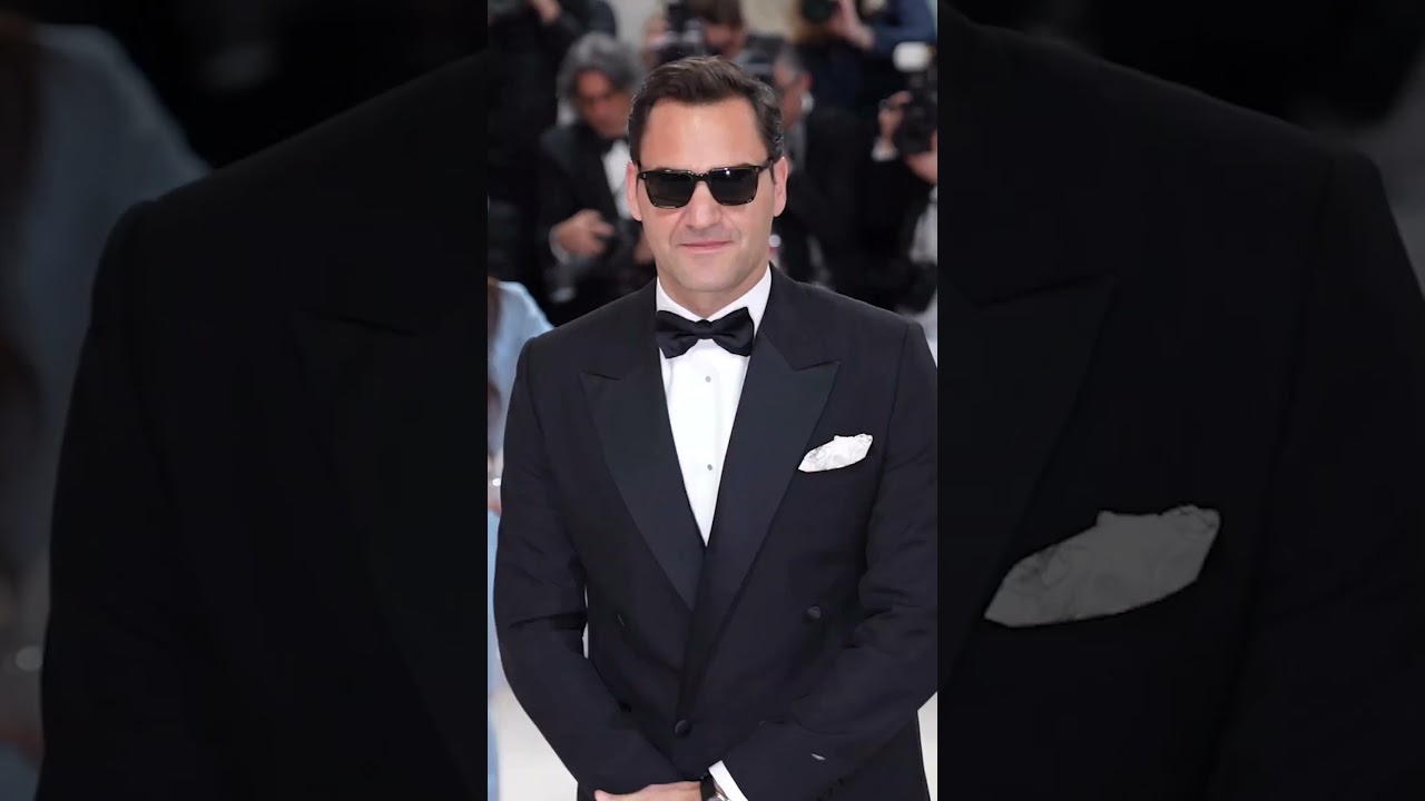Roger Federer wearing the Oliver Peoples // Lachman in Black at the 2023 Met Gala.