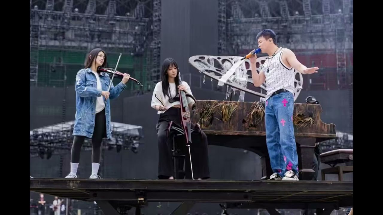 Execeptional Event Production Team Chooses AWEDA Stands