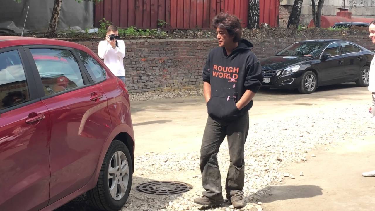 Создателю RWB показали Lada Xray - Akira Nakai RWB and Lada Xray. Rauh Welt Begriff.