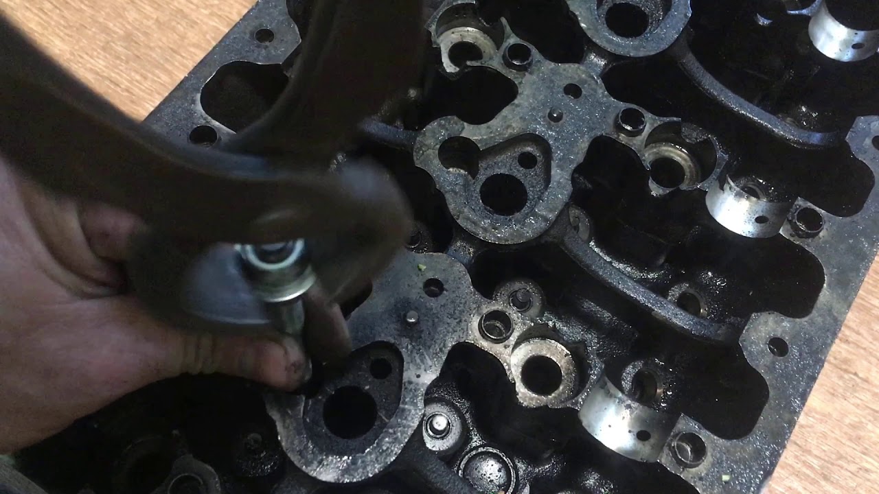 Извлечение сломанной свечи накала Кайрон D20dt. - YouTube