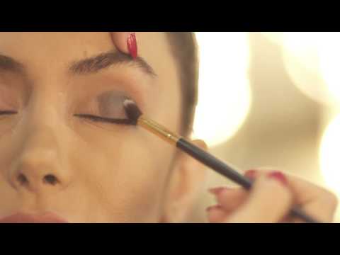 Eye contouring makeup using #Maxfactor Cappuccino Nude Palettes