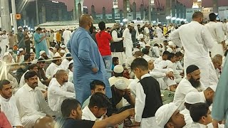 Download Lagu #Semua Orang Kagum Anak Arab Berbagi Di Masjid Nabawi Menjelang Sholat Eid#shorts MP3 Download Lagu #Semua Orang Kagum Anak Arab Berbagi Di Masjid Nabawi Menjelang Sholat Eid#shorts MP3