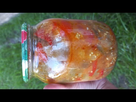 Очень вкусный салат из баклажанов, помидор и перца на зиму