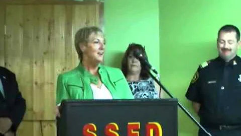 Kathy Dunderdale and Terry Loder in Bay of Islands