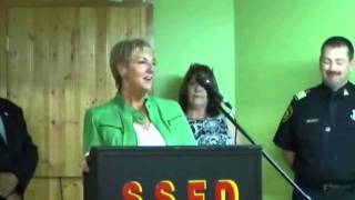 Kathy Dunderdale And Terry Loder In Bay Of Islands