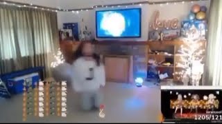 Streamer does kneecopter dance while being raided