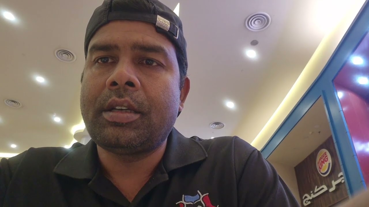 आज का vlonging Sbarro yasmin mall का है #