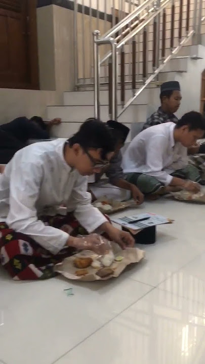 Makan bersama para santri njoso #darululum #santrinjoso #ayomondok