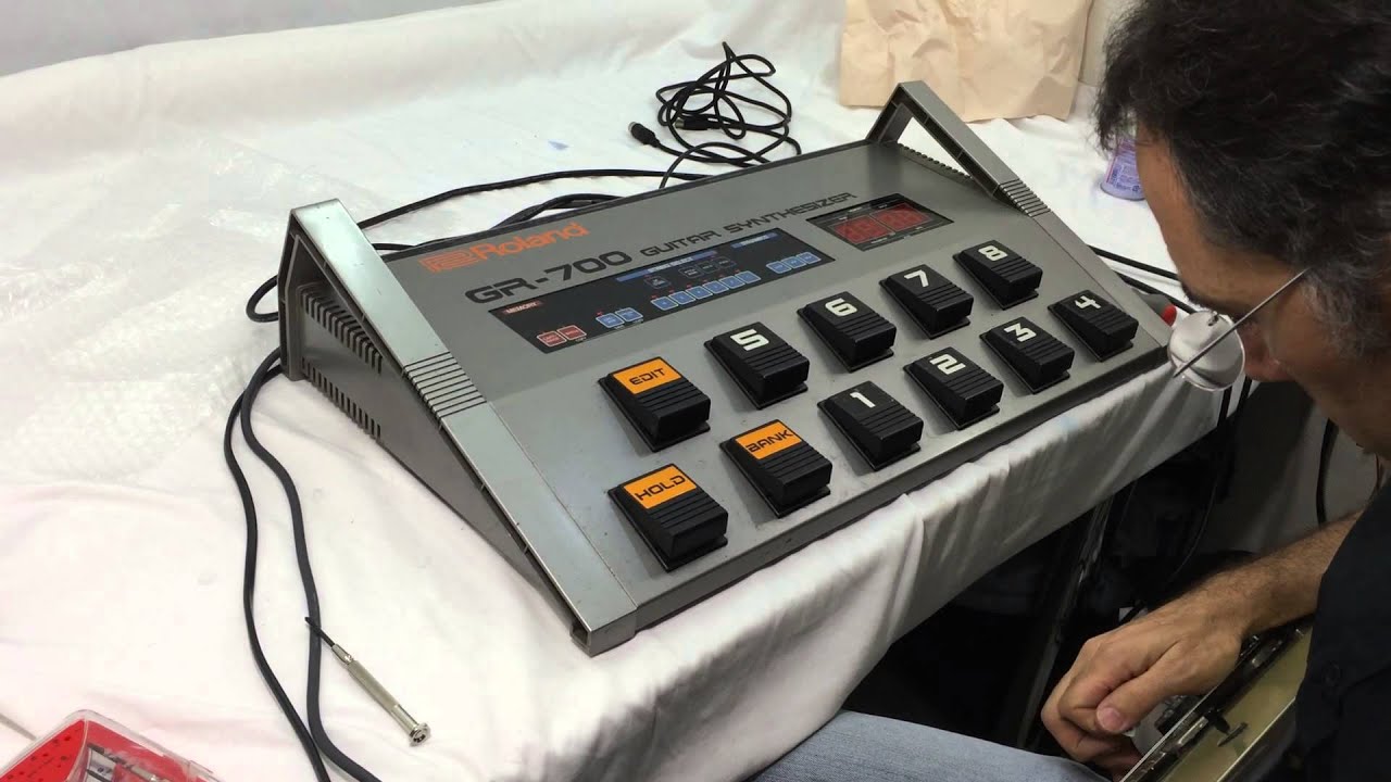 Roland PG-200 Synthesizer Programmer for GR-700, JX-3P and MKS-30