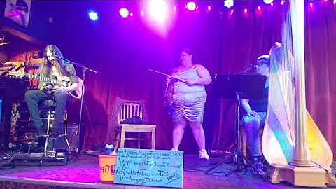 Set 1 at the Deli with Alex Reardon and Rebecca Pa...