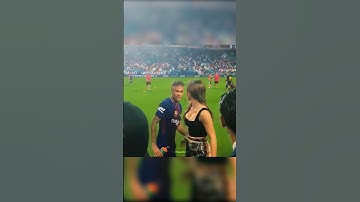 Neymar Jr Flirting skills || #neymar #neymarjr #ytshorts #football #shorts #footballshirts