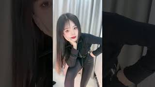 20230430-1958-洁妹儿-一个鲜花五个蹲墨镜倒立