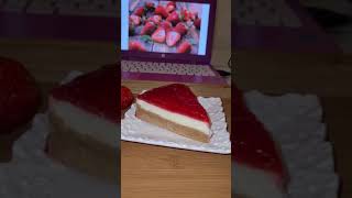 strawberry cake ? كيك الفراولة الرائع الشكل و المذاق الطريقة بالتفصيل على القناة ?