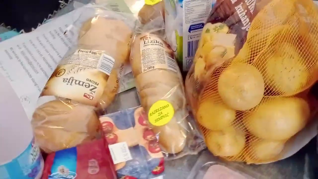 Nuestra primera compra en el konzum de zadar 🇭🇷 #shortvideo #song #funny 