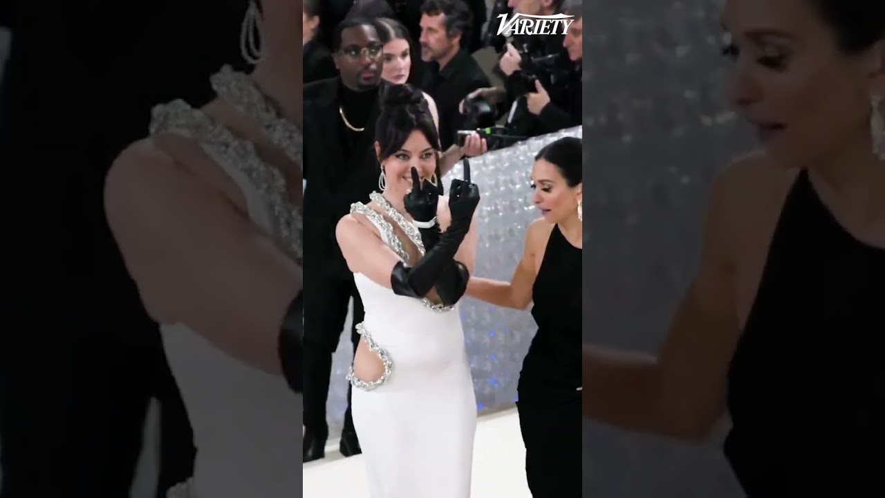 AubreyPlaza Flips the Bird at the 2023 Met Gala 