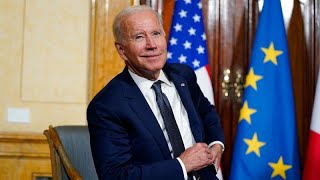 Sűrű napjai lesznek Joe Bidennek Európában