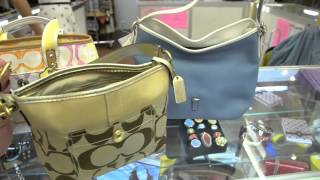 In their 60th installment the chic to girls tell you 4 easy ways if
your coach handbag is real or faux! check it out! have got see this
v...