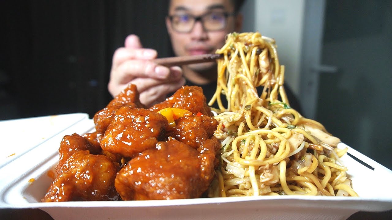 Blue Dragon 4 Flavour Stir Fry Sauce Bundle - Hoisin & Garlic, Chow