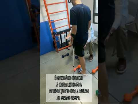 Vídeo: Como andar com uma muleta: 6 passos (com fotos)