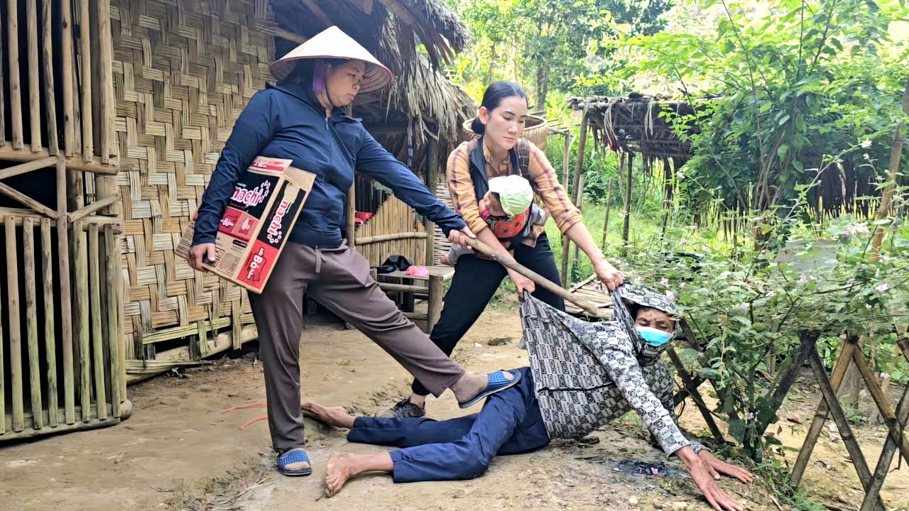 A new home, A journey to build a new life,single mother receives help from a kind woman.