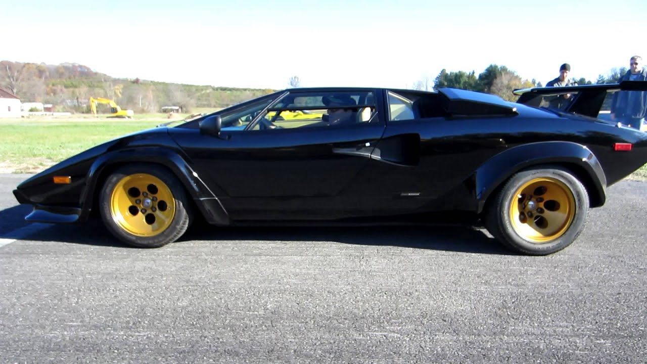 Countach Diablo runway drag race YouTube