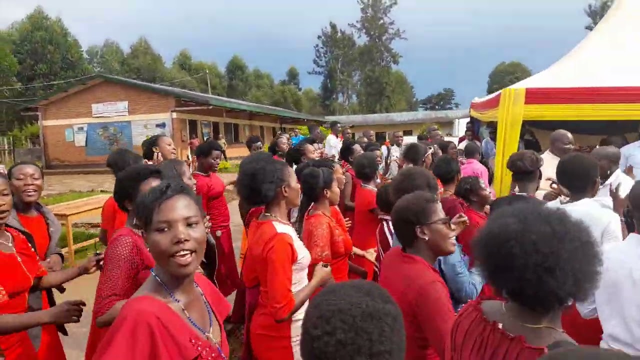 URUBYIRUKO: PARUWASI YA MASHYUZA ISURA NTENDEZI