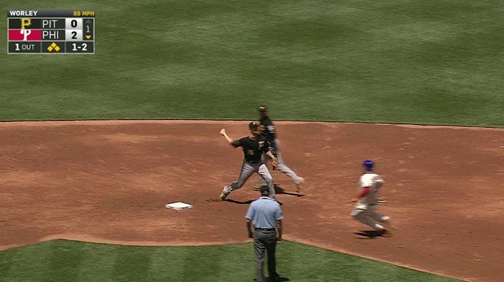 PIT@PHI: Walker, Mercer link up for inning-ending DP