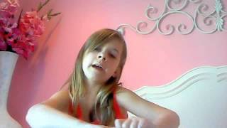 StudioMunchkin's Webcam Video from April  6, 2012 01:10 PM