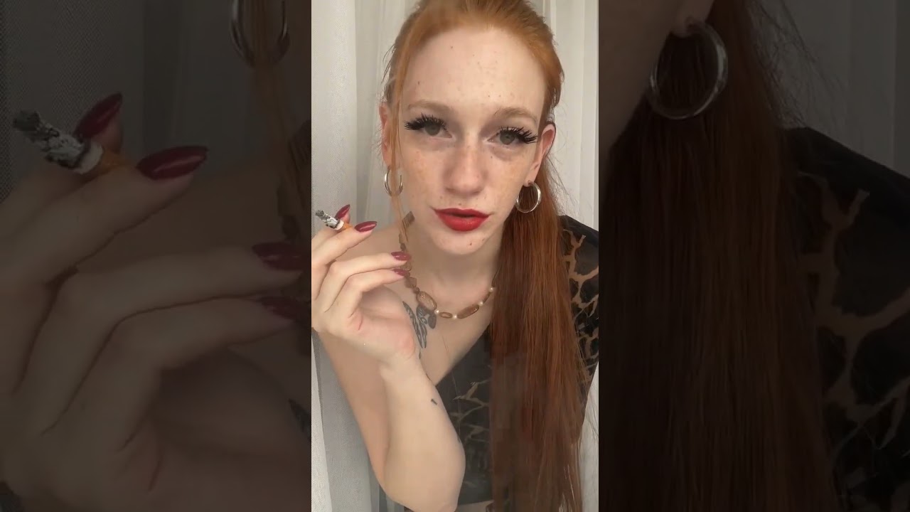#smokinggirl