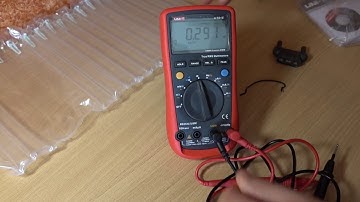 UNI-T UT61E, open-circuit residual reading of capacitance