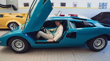 Countach Turchese First Drive!