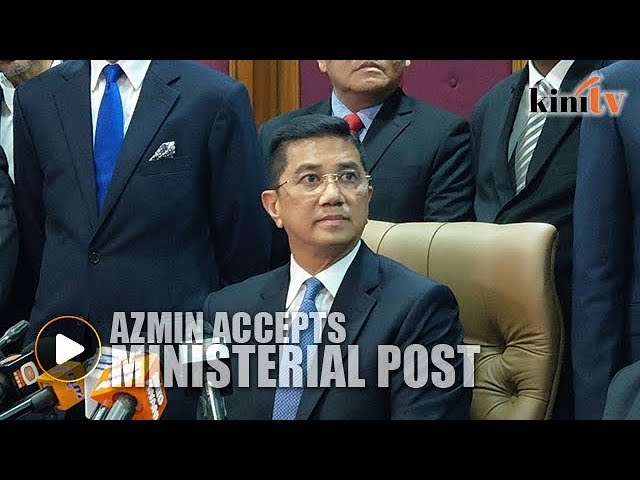 Palace: Azmin will relinquish MB post after replacement is found class=