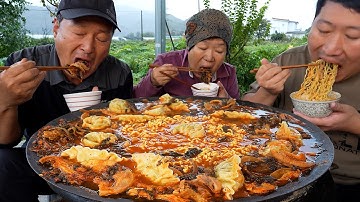 집에서 내장탕을?! 간단하게 먹을 수 있는 깔끔한 사골내장탕! 만두까지 듬뿍! (Beef offal soup in bone broth) - Mukbang eating show