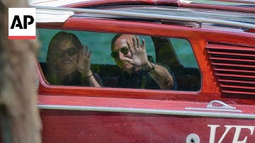 Jeff Bezos and Lauren Sanchez arrive in Venice for their wedding