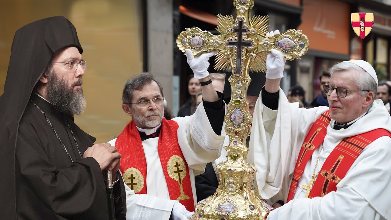 Eins im Kreuz des Herrn!