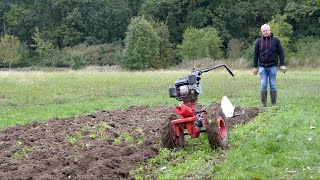 Grow and be self-sufficient with VARI.cz - 7th part Ploughing