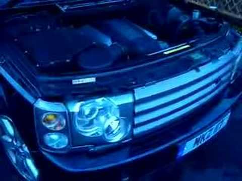 Range Rover V8 4.4 Vogue revving - YouTube