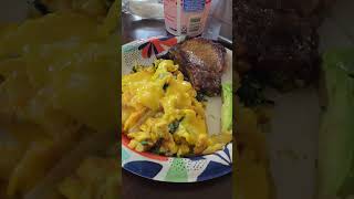 This morning my wife cooked an amazing breakfast for us 😚😋