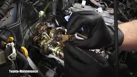 Toyota camshaft removal Part 1