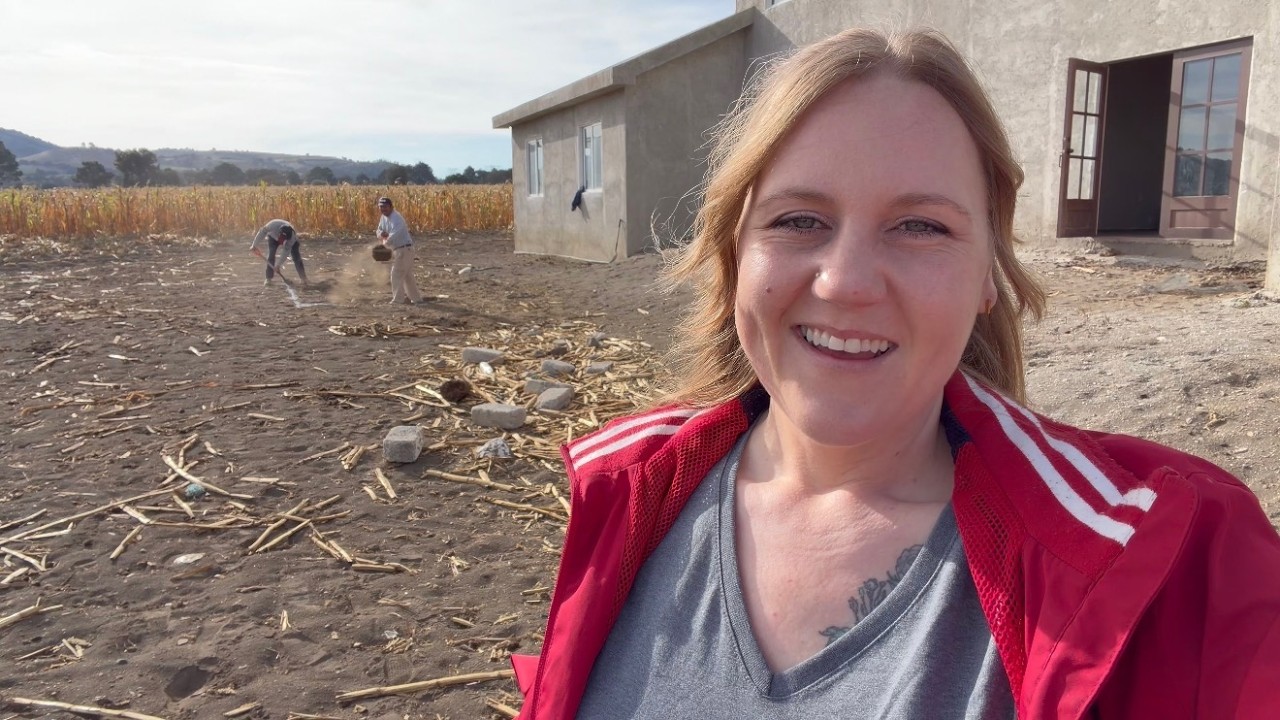 Building Our Forever Home in Mexico ❤️🇲🇽❤️ Starting the Cisterna & Installing Internet!
