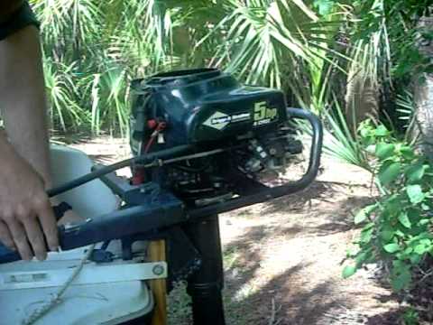 Briggs and Stratton 5HP Outboard Motor - YouTube