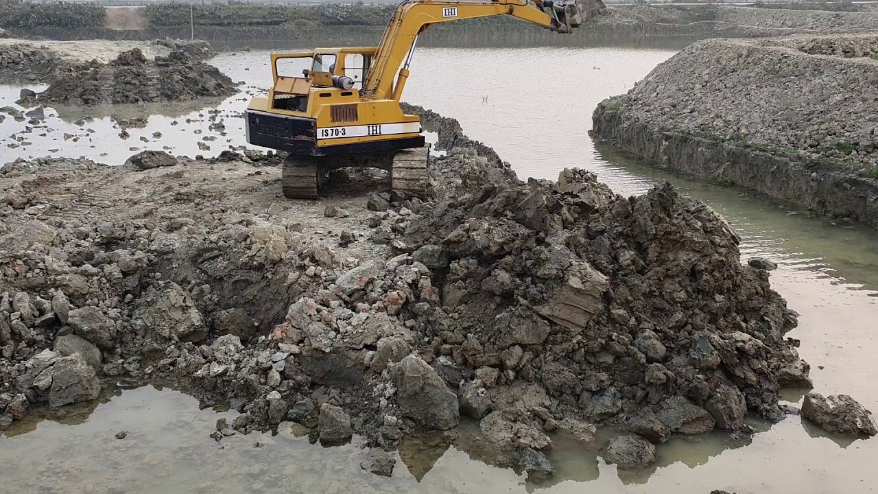 Dangerous Vaku Machines Work for Pond Making।How Vaku Machines Work at ...