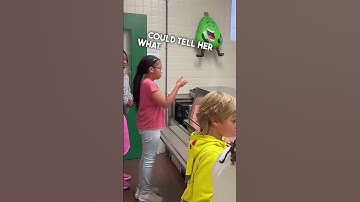 Students Learned Sign Language To Help Their Deaf Cafeteria Worker ❤️