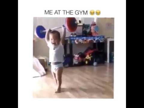 Kid lifting weight ( funny ) - YouTube