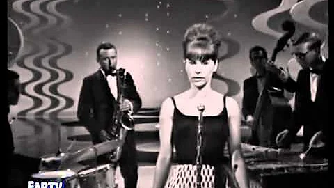 Astrud Gilberto and Stan Getz - The Girl From Ipan...