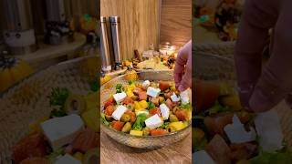 Салат с красной рыбой — яркий, как праздник, и лёгкий, как вечерний ужин🥗#рек #рекомендации #рецепт