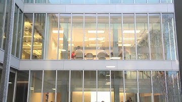 UIC Liautaud Graduate School of Business | University of Illinois at Chicago