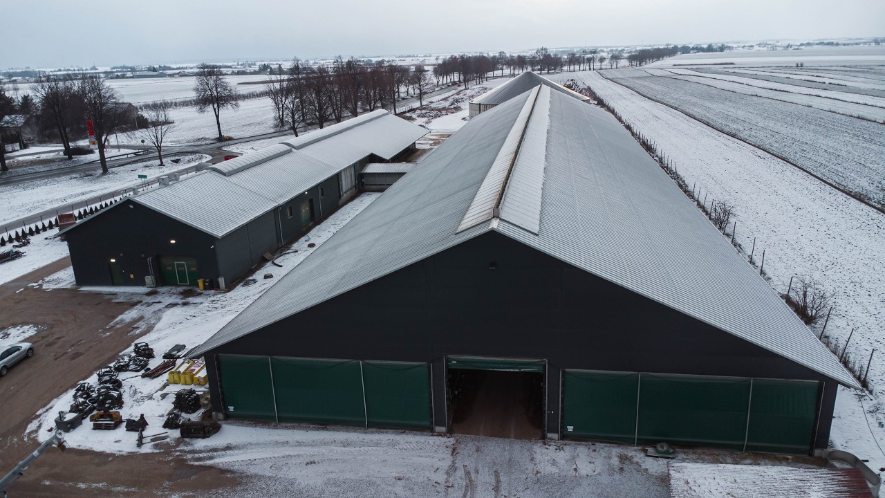 CODZIENNE OBOWIĄZKI 2025 | KARMIENIE KRÓW I PRODUKCJA MLEKA | GOSPODARSTWO ROLNE SAŁAPA |